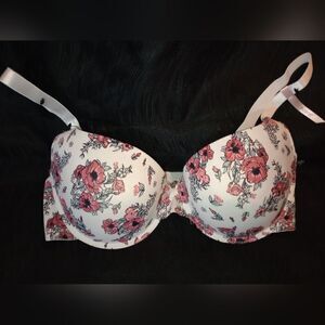 Daisy Fuentes 40C white with floral print bra, NWOT